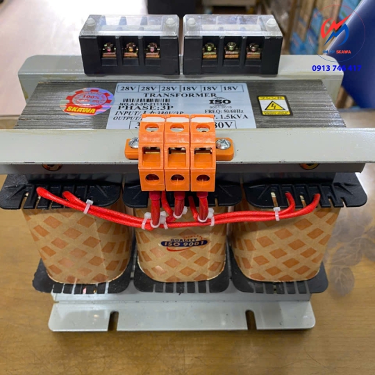Biến áp trần 3 pha SKAWA 1.5KVA