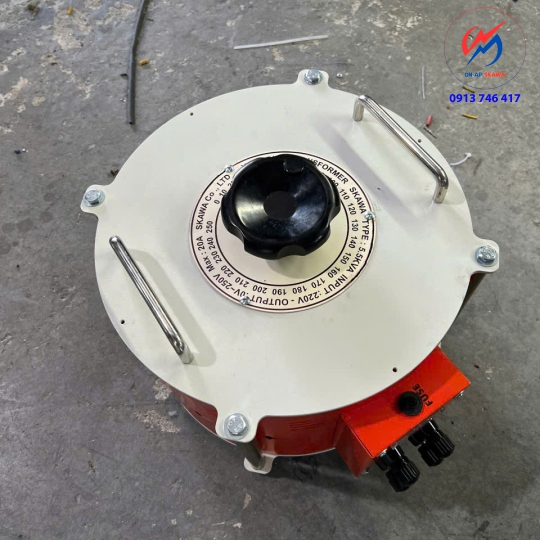 Biến áp vô cấp Skawa 5.5kva OV -250V